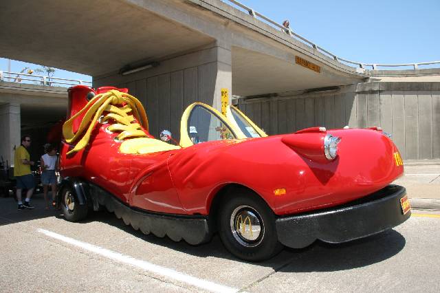 2006_ArtCar_3_Parade 226 